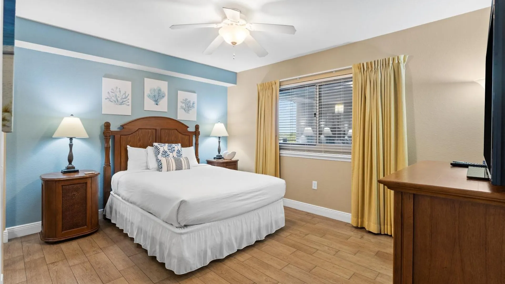 Emerald Beach #636 By Book That Condo Panama City Beach Holiday home