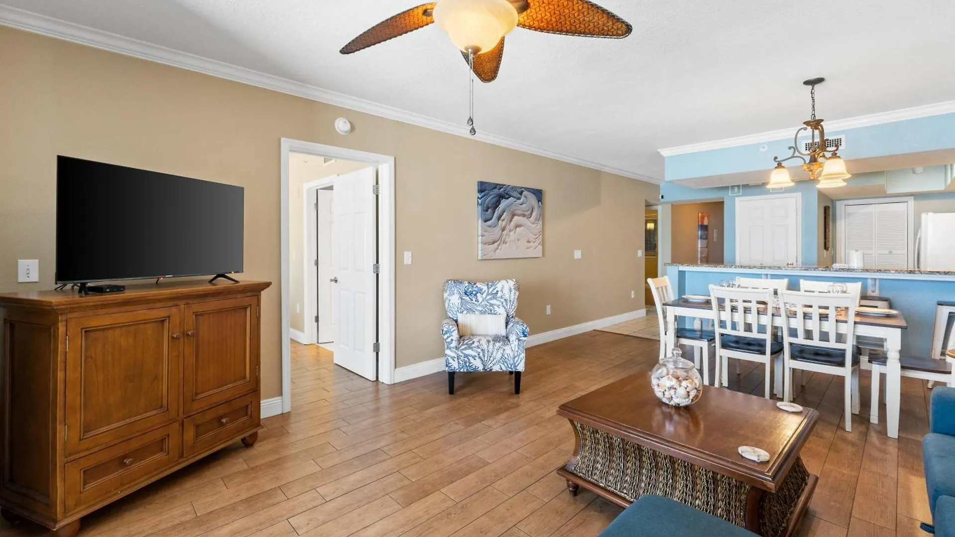 Holiday home Emerald Beach #636 By Book That Condo Panama City Beach United States