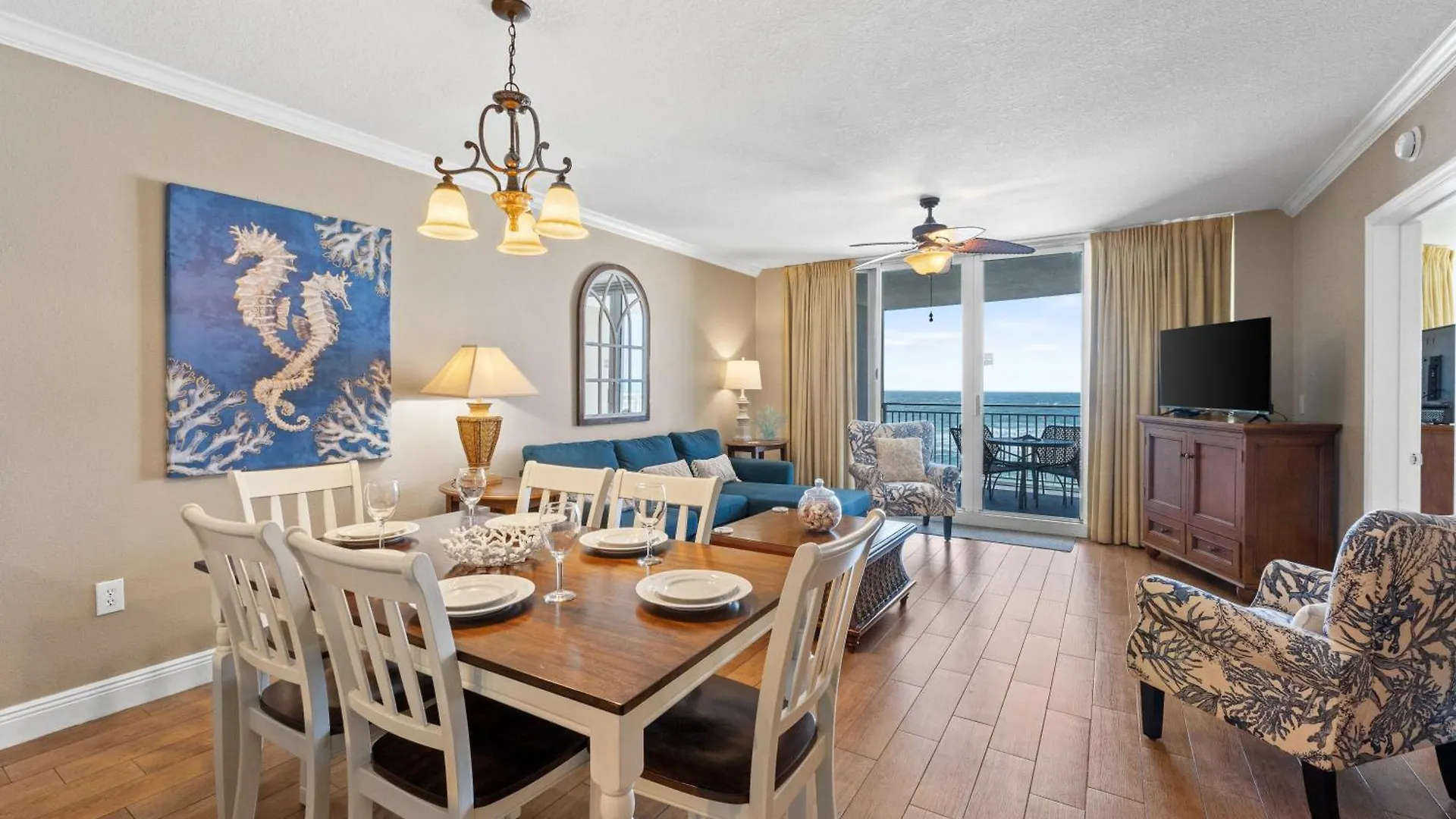 Holiday home Emerald Beach #636 By Book That Condo Panama City Beach